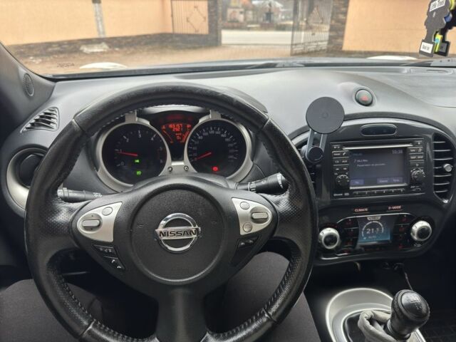 Черный Ниссан Жук, объемом двигателя 1.5 л и пробегом 188 тыс. км за 9700 $, фото 9 на Automoto.ua