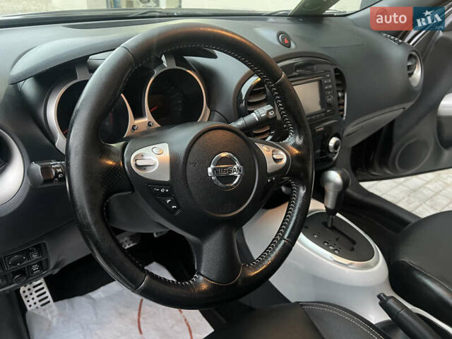Черный Ниссан Жук, объемом двигателя 1.6 л и пробегом 190 тыс. км за 10850 $, фото 32 на Automoto.ua