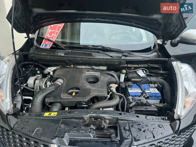 Черный Ниссан Жук, объемом двигателя 1.6 л и пробегом 190 тыс. км за 10850 $, фото 43 на Automoto.ua