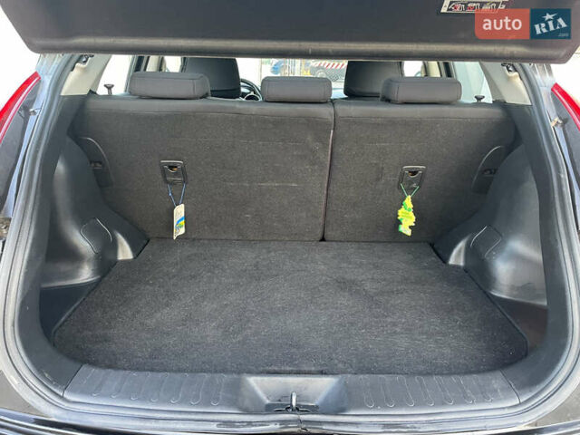 Черный Ниссан Жук, объемом двигателя 1.5 л и пробегом 133 тыс. км за 12985 $, фото 8 на Automoto.ua