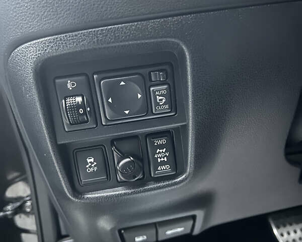 Черный Ниссан Жук, объемом двигателя 1.6 л и пробегом 190 тыс. км за 10850 $, фото 31 на Automoto.ua