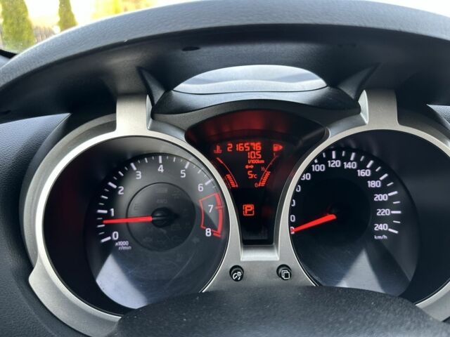 Чорний Ніссан Жук, об'ємом двигуна 1.6 л та пробігом 216 тис. км за 11000 $, фото 10 на Automoto.ua