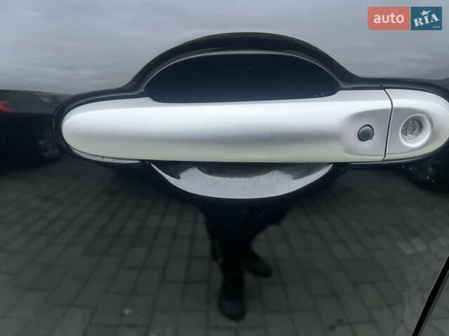 Черный Ниссан Жук, объемом двигателя 1.6 л и пробегом 190 тыс. км за 10850 $, фото 46 на Automoto.ua