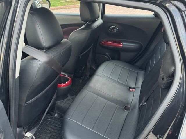 Черный Ниссан Жук, объемом двигателя 1.6 л и пробегом 112 тыс. км за 9200 $, фото 13 на Automoto.ua