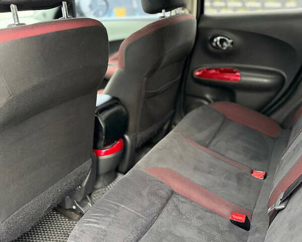 Черный Ниссан Жук, объемом двигателя 1.62 л и пробегом 136 тыс. км за 8950 $, фото 9 на Automoto.ua