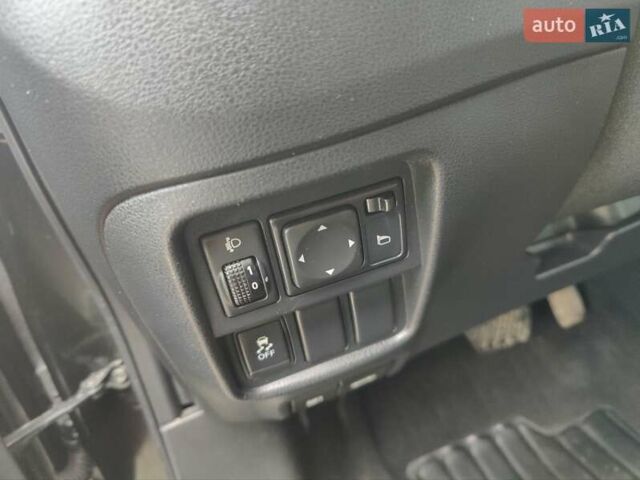 Черный Ниссан Жук, объемом двигателя 1.6 л и пробегом 237 тыс. км за 10900 $, фото 34 на Automoto.ua