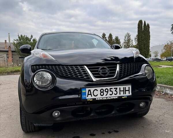 Черный Ниссан Жук, объемом двигателя 1.6 л и пробегом 197 тыс. км за 10500 $, фото 1 на Automoto.ua