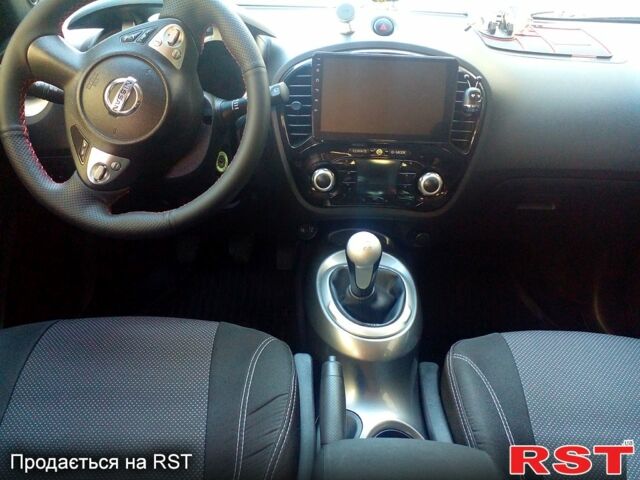 Черный Ниссан Жук, объемом двигателя 1.6 л и пробегом 211 тыс. км за 9500 $, фото 1 на Automoto.ua