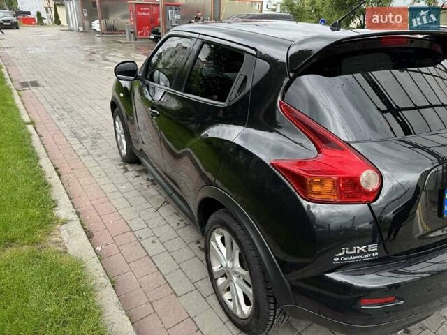 Черный Ниссан Жук, объемом двигателя 1.6 л и пробегом 121 тыс. км за 10888 $, фото 4 на Automoto.ua