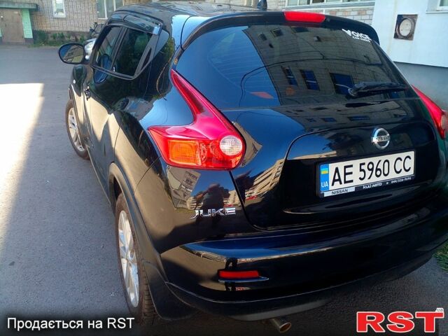 Черный Ниссан Жук, объемом двигателя 1.6 л и пробегом 211 тыс. км за 9500 $, фото 3 на Automoto.ua