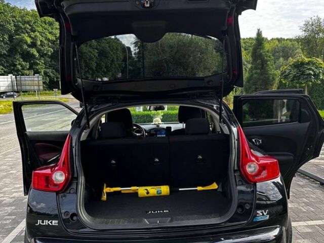 Черный Ниссан Жук, объемом двигателя 1.6 л и пробегом 184 тыс. км за 10500 $, фото 6 на Automoto.ua