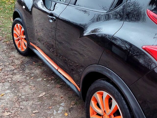 Черный Ниссан Жук, объемом двигателя 1.5 л и пробегом 146 тыс. км за 10700 $, фото 8 на Automoto.ua