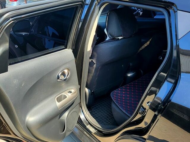 Чорний Ніссан Жук, об'ємом двигуна 1.6 л та пробігом 170 тис. км за 10500 $, фото 5 на Automoto.ua