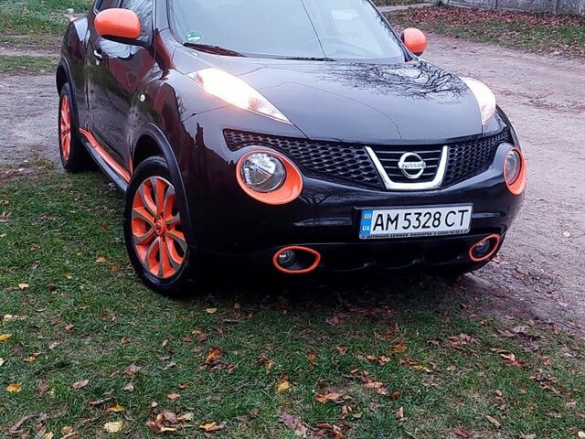 Черный Ниссан Жук, объемом двигателя 1.5 л и пробегом 146 тыс. км за 10700 $, фото 5 на Automoto.ua