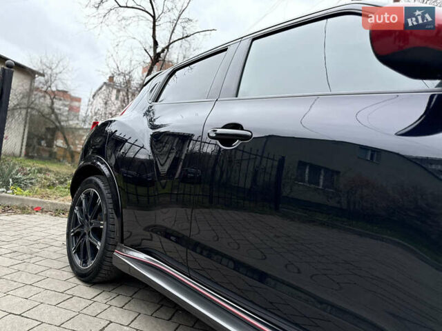 Черный Ниссан Жук, объемом двигателя 1.6 л и пробегом 133 тыс. км за 10750 $, фото 35 на Automoto.ua