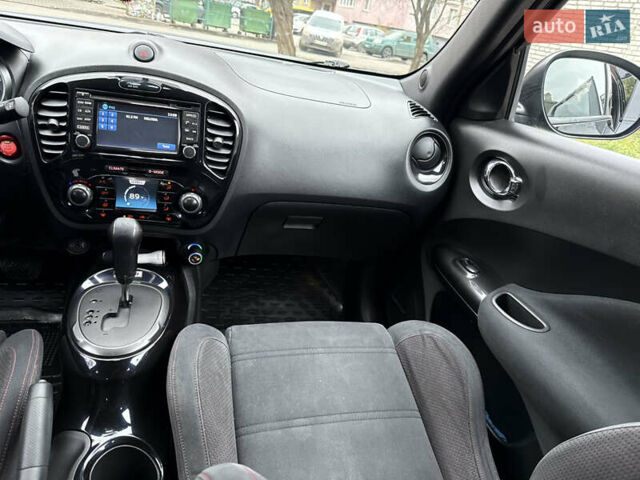 Черный Ниссан Жук, объемом двигателя 1.6 л и пробегом 133 тыс. км за 10750 $, фото 71 на Automoto.ua