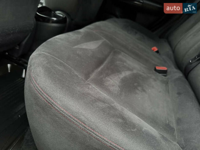 Черный Ниссан Жук, объемом двигателя 1.6 л и пробегом 133 тыс. км за 10750 $, фото 46 на Automoto.ua