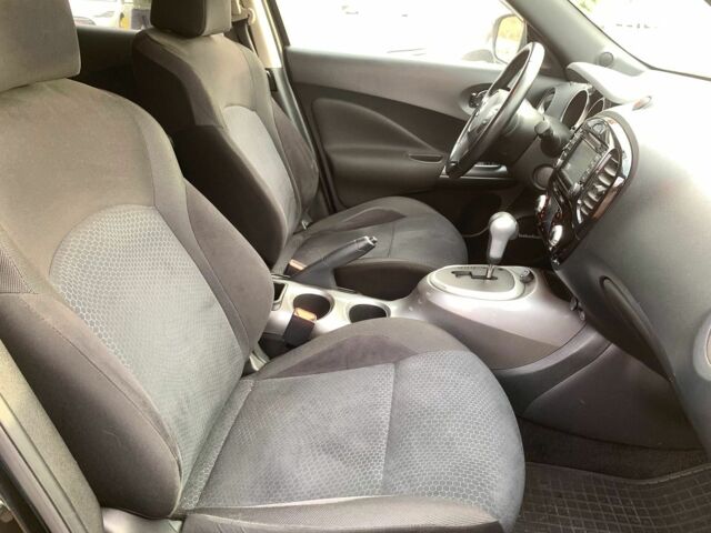 Черный Ниссан Жук, объемом двигателя 1.6 л и пробегом 100 тыс. км за 13590 $, фото 27 на Automoto.ua