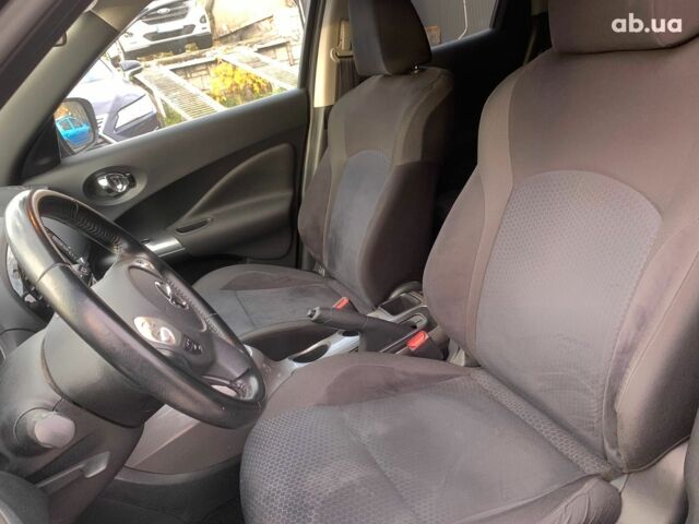 Черный Ниссан Жук, объемом двигателя 1.6 л и пробегом 100 тыс. км за 13590 $, фото 23 на Automoto.ua