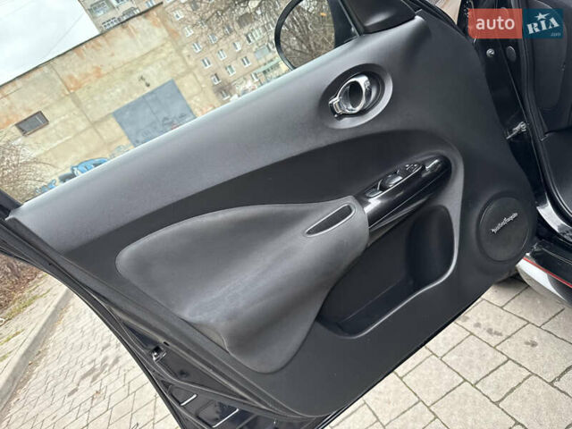 Черный Ниссан Жук, объемом двигателя 1.6 л и пробегом 133 тыс. км за 10750 $, фото 60 на Automoto.ua