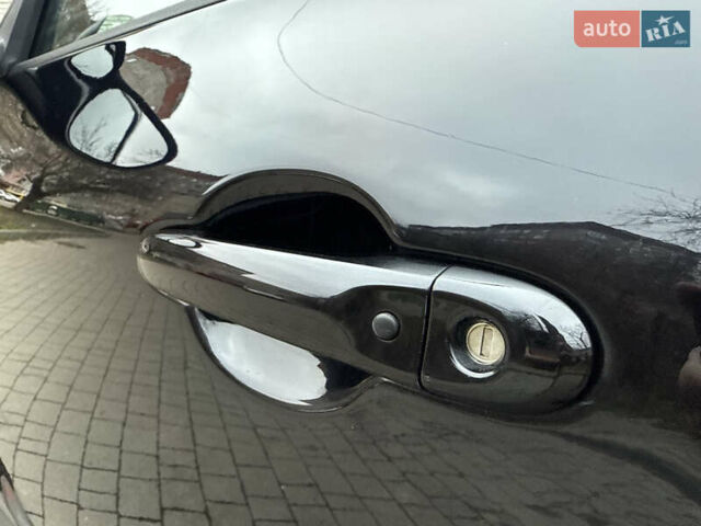 Черный Ниссан Жук, объемом двигателя 1.6 л и пробегом 133 тыс. км за 10750 $, фото 30 на Automoto.ua