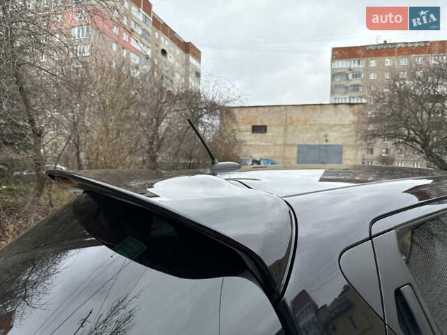 Черный Ниссан Жук, объемом двигателя 1.6 л и пробегом 133 тыс. км за 10750 $, фото 23 на Automoto.ua