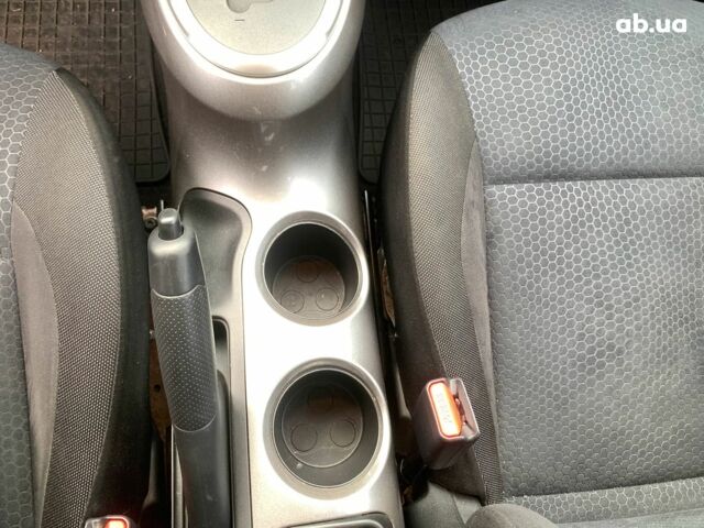 Черный Ниссан Жук, объемом двигателя 1.6 л и пробегом 100 тыс. км за 13590 $, фото 34 на Automoto.ua