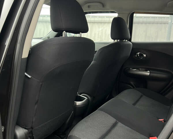 Черный Ниссан Жук, объемом двигателя 1.6 л и пробегом 172 тыс. км за 10900 $, фото 28 на Automoto.ua