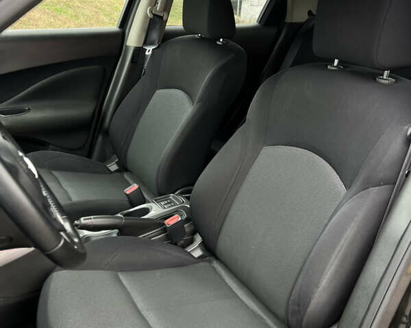 Черный Ниссан Жук, объемом двигателя 1.6 л и пробегом 172 тыс. км за 11300 $, фото 15 на Automoto.ua