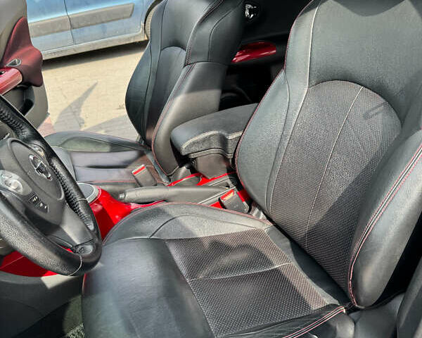 Черный Ниссан Жук, объемом двигателя 1.62 л и пробегом 70 тыс. км за 12500 $, фото 13 на Automoto.ua