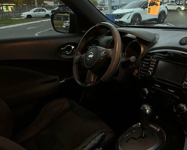 Черный Ниссан Жук, объемом двигателя 1.6 л и пробегом 135 тыс. км за 12300 $, фото 5 на Automoto.ua