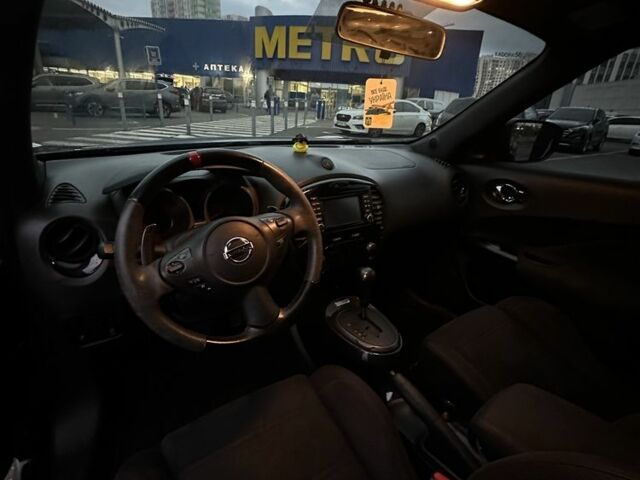 Черный Ниссан Жук, объемом двигателя 1.6 л и пробегом 137 тыс. км за 12500 $, фото 9 на Automoto.ua