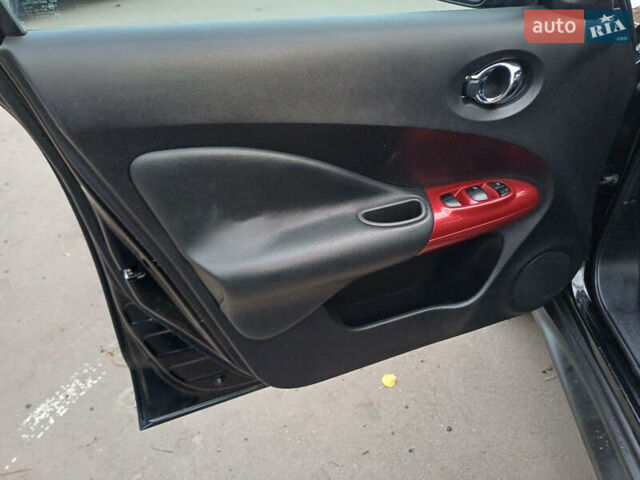 Черный Ниссан Жук, объемом двигателя 1.6 л и пробегом 111 тыс. км за 12500 $, фото 18 на Automoto.ua