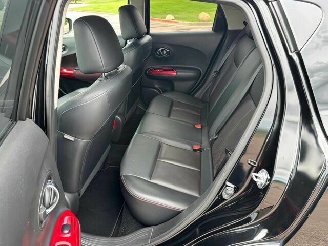 Черный Ниссан Жук, объемом двигателя 1.6 л и пробегом 79 тыс. км за 6200 $, фото 12 на Automoto.ua