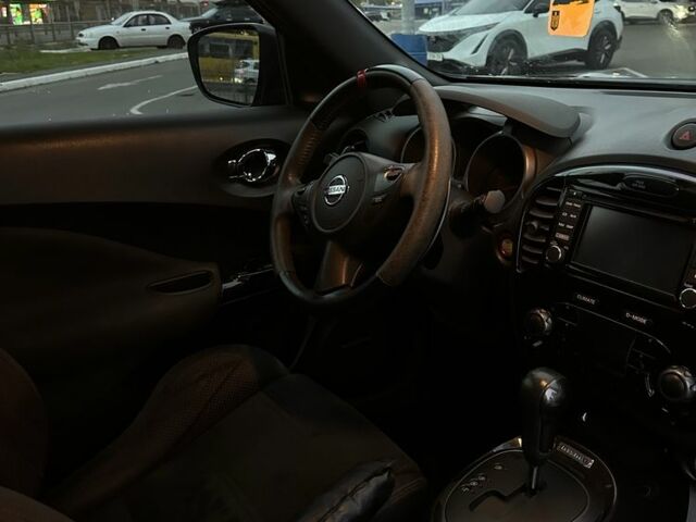 Черный Ниссан Жук, объемом двигателя 1.6 л и пробегом 137 тыс. км за 12500 $, фото 13 на Automoto.ua