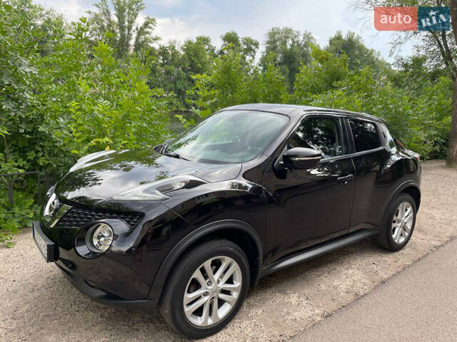 Черный Ниссан Жук, объемом двигателя 1.6 л и пробегом 110 тыс. км за 13700 $, фото 17 на Automoto.ua