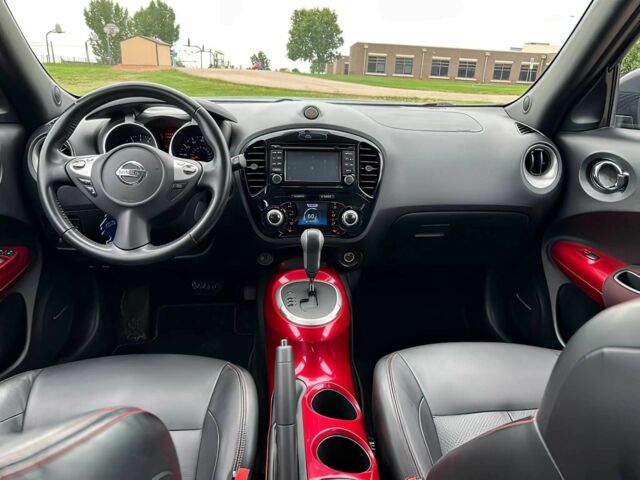 Черный Ниссан Жук, объемом двигателя 1.6 л и пробегом 79 тыс. км за 6200 $, фото 9 на Automoto.ua