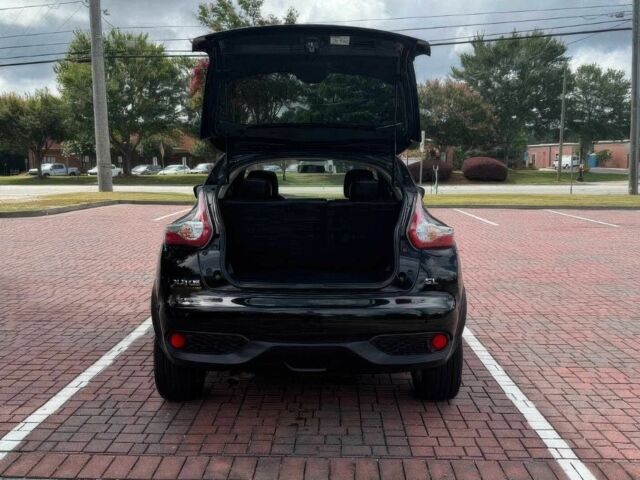 Черный Ниссан Жук, объемом двигателя 1.6 л и пробегом 73 тыс. км за 6500 $, фото 10 на Automoto.ua