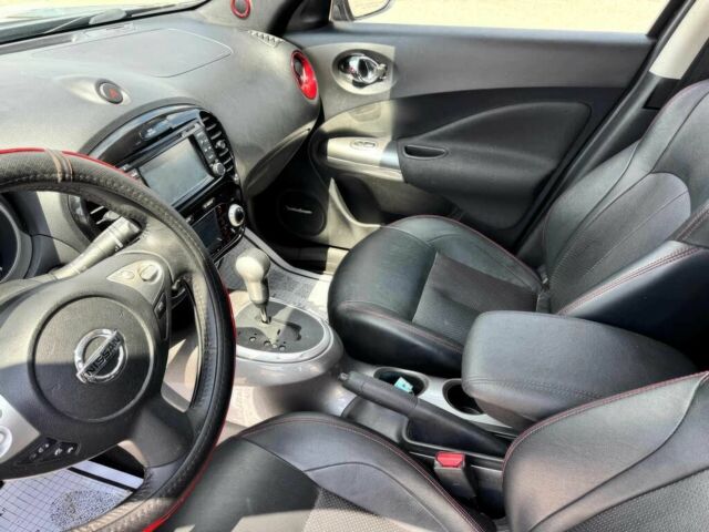 Черный Ниссан Жук, объемом двигателя 1.6 л и пробегом 80 тыс. км за 13200 $, фото 7 на Automoto.ua