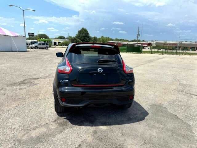 Черный Ниссан Жук, объемом двигателя 1.6 л и пробегом 80 тыс. км за 13200 $, фото 4 на Automoto.ua