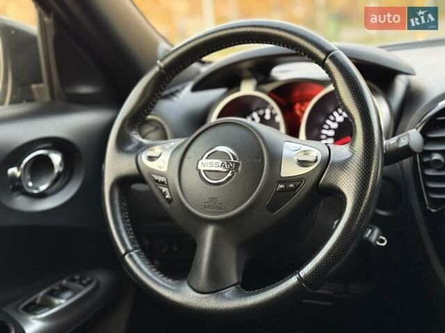 Чорний Ніссан Жук, об'ємом двигуна 1.6 л та пробігом 48 тис. км за 12999 $, фото 61 на Automoto.ua