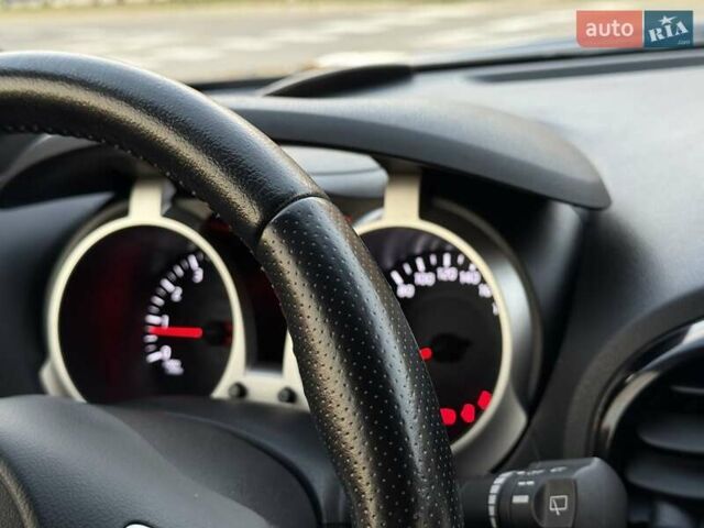 Чорний Ніссан Жук, об'ємом двигуна 1.6 л та пробігом 48 тис. км за 12999 $, фото 62 на Automoto.ua