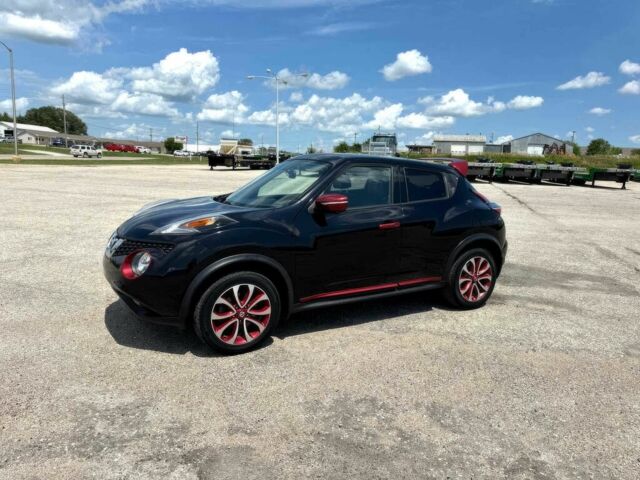 Черный Ниссан Жук, объемом двигателя 1.6 л и пробегом 80 тыс. км за 13200 $, фото 1 на Automoto.ua