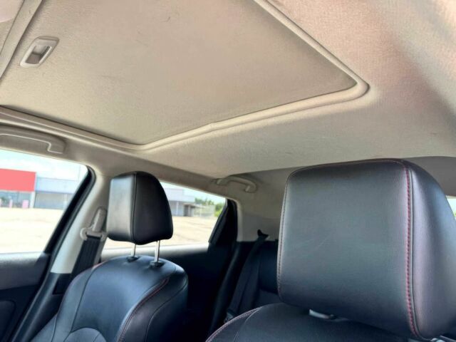 Черный Ниссан Жук, объемом двигателя 1.6 л и пробегом 77 тыс. км за 7000 $, фото 7 на Automoto.ua