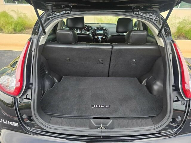 Ниссан Жук 2016 в Черновцах на Automoto.ua Черный Ниссан Жук, объемом двигателя 1.6 л и пробегом 70 тыс. км за 4900 $, фото 6 на Automoto.ua