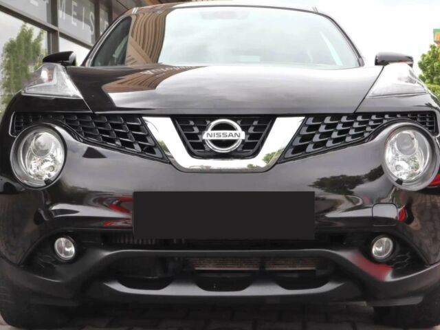 Черный Ниссан Жук, объемом двигателя 1.6 л и пробегом 71 тыс. км за 8000 $, фото 1 на Automoto.ua