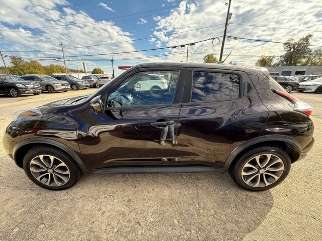 Чорний Ніссан Жук, об'ємом двигуна 1.6 л та пробігом 50 тис. км за 7000 $, фото 3 на Automoto.ua