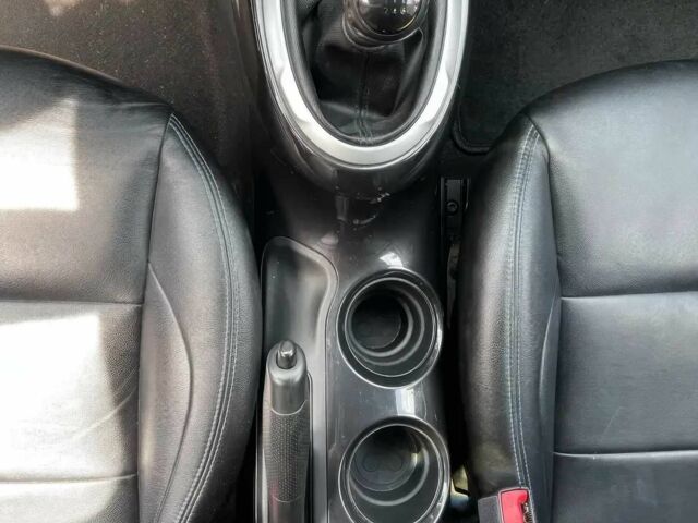 Черный Ниссан Жук, объемом двигателя 1.2 л и пробегом 57 тыс. км за 7200 $, фото 5 на Automoto.ua