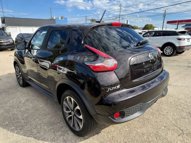 Чорний Ніссан Жук, об'ємом двигуна 1.6 л та пробігом 50 тис. км за 7000 $, фото 6 на Automoto.ua