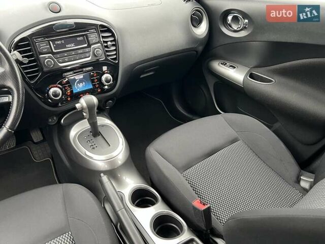Черный Ниссан Жук, объемом двигателя 1.6 л и пробегом 79 тыс. км за 13900 $, фото 41 на Automoto.ua
